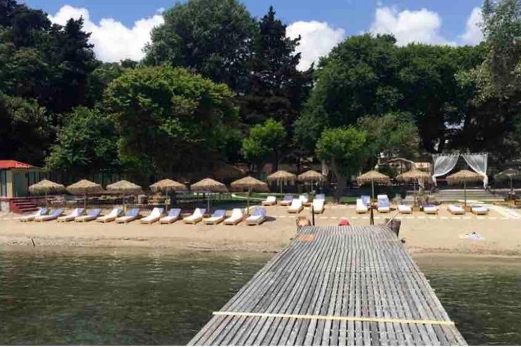 E & G- Figareto 4 * Corfu (city)